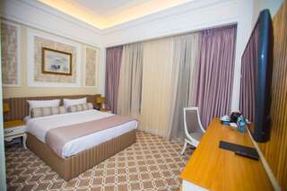 Отель Theatrum Hotel Baku Баку Номер Делюкс с кроватью размера «king-size»-4